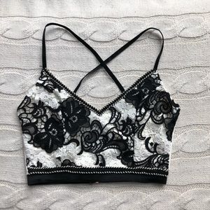 River Island black and white lace crop